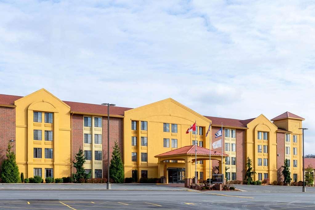 La Quinta Inn & Suites - New River Gorge National Park Саммерсвилл Экстерьер фото